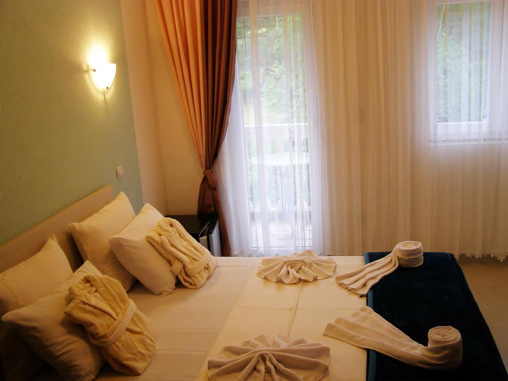 Hotel Wellness & Spa Angelo Gabriel Petrovac Eksteriør billede