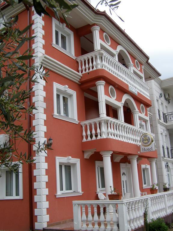 Hotel Wellness & Spa Angelo Gabriel Petrovac Eksteriør billede