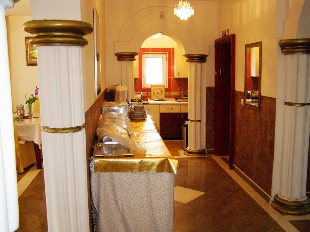 Hotel Wellness & Spa Angelo Gabriel Petrovac Eksteriør billede
