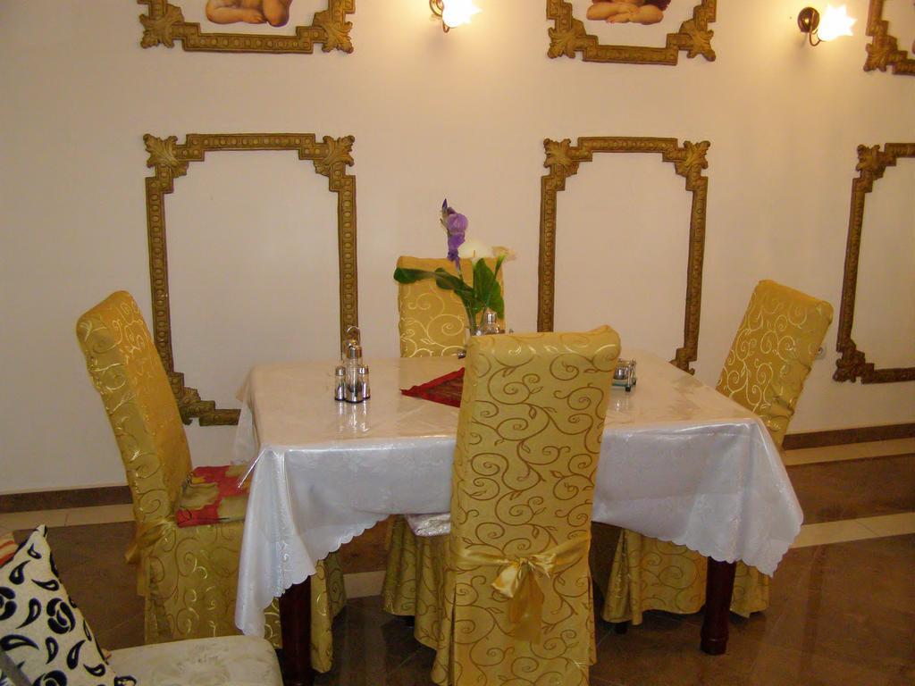 Hotel Wellness & Spa Angelo Gabriel Petrovac Eksteriør billede