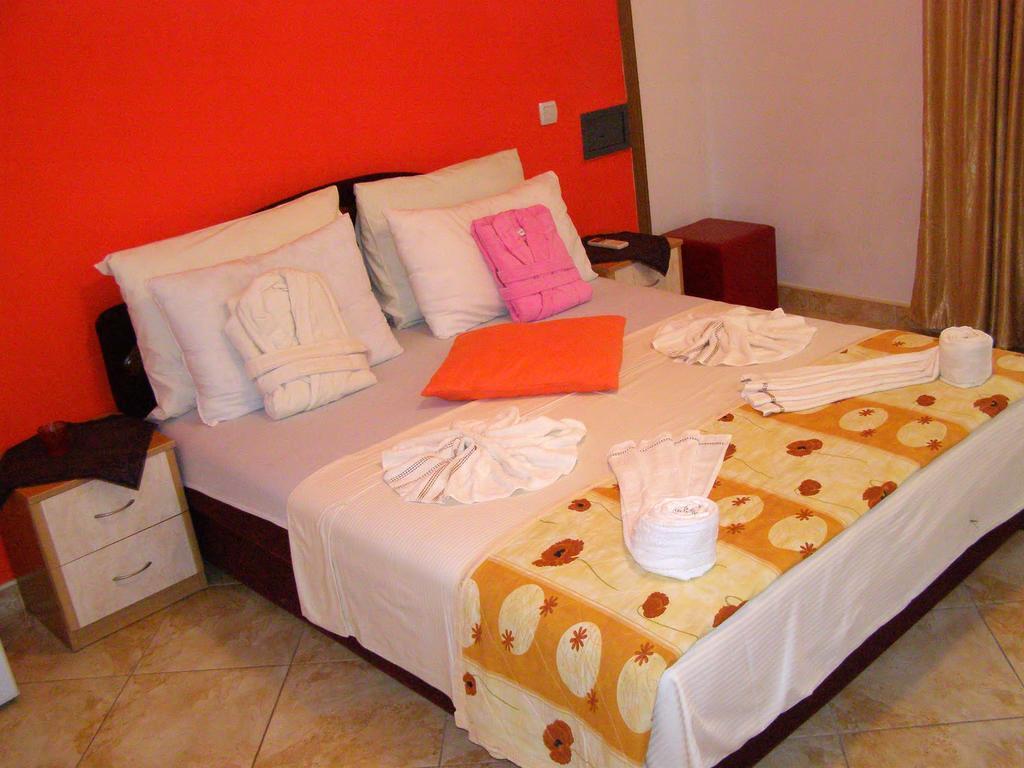 Hotel Wellness & Spa Angelo Gabriel Petrovac Eksteriør billede