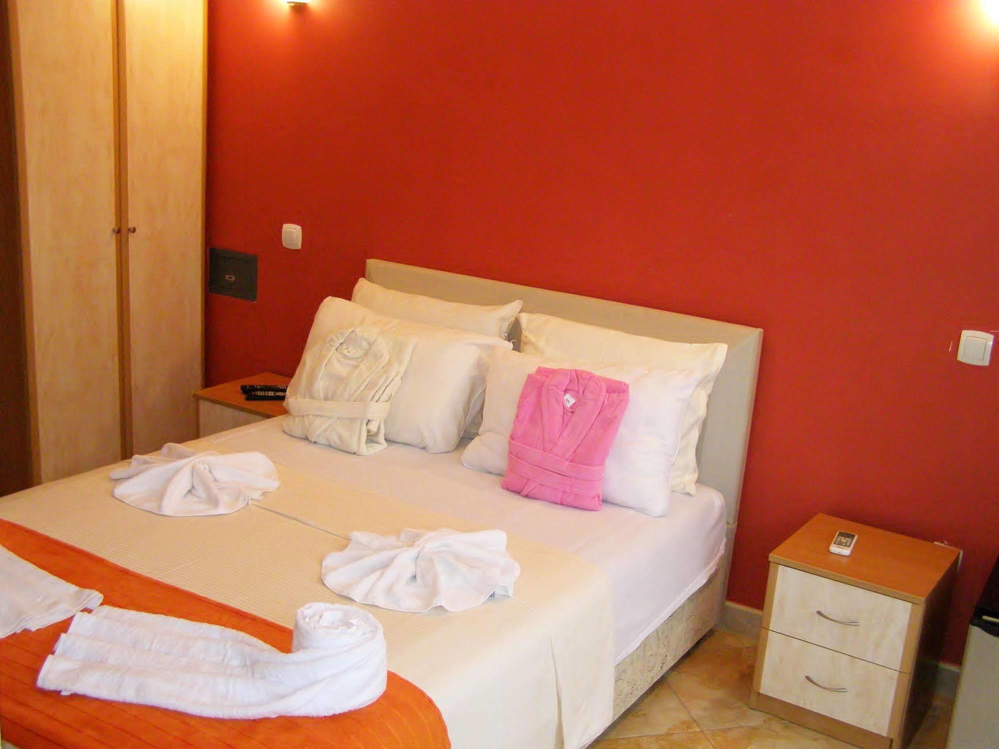 Hotel Wellness & Spa Angelo Gabriel Petrovac Eksteriør billede