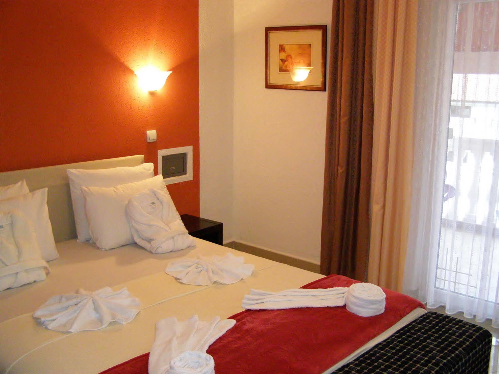 Hotel Wellness & Spa Angelo Gabriel Petrovac Eksteriør billede