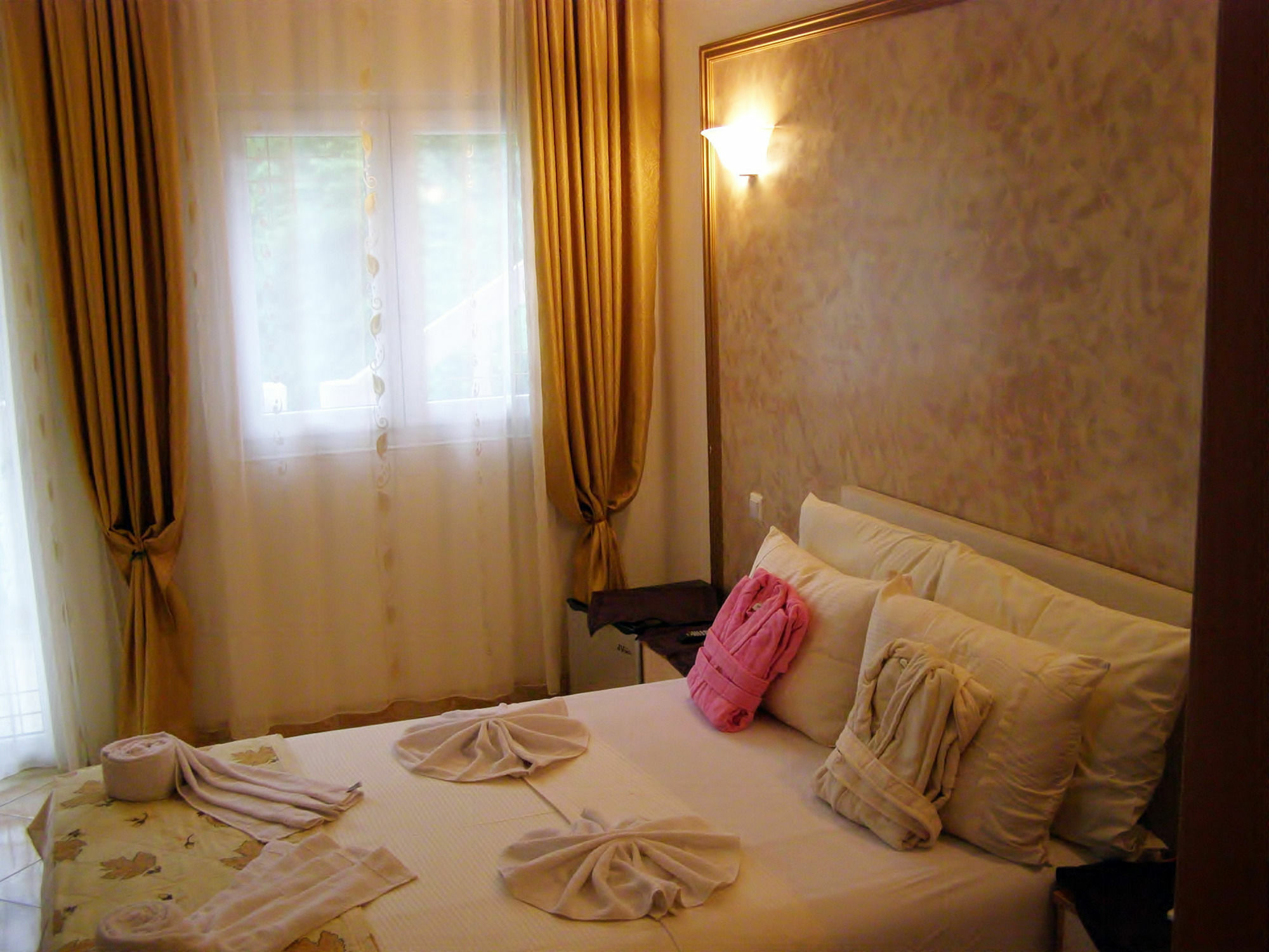 Hotel Wellness & Spa Angelo Gabriel Petrovac Eksteriør billede
